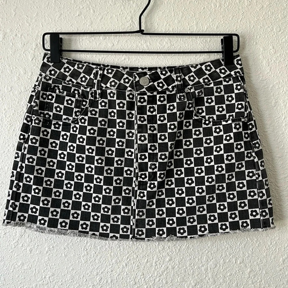 PacSun Dresses & Skirts - PAC SUN Roxanne Black and White Checkered Floral Denim Mini Skirt Size 26